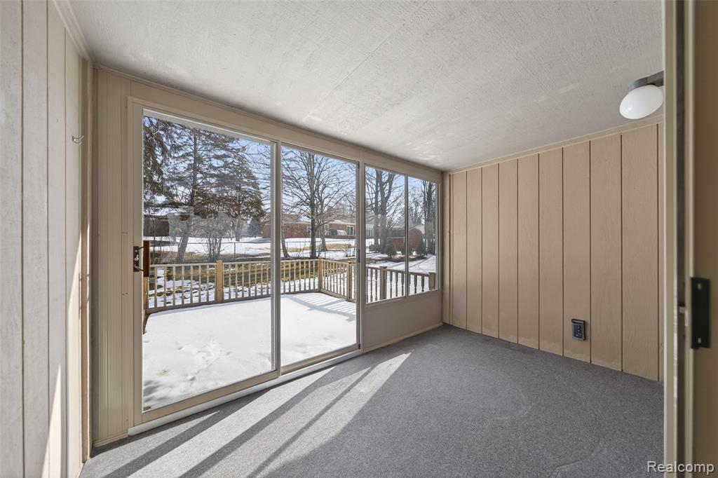 47140 Hunters Chase Drive, Macomb, MI 48042 — Photo 19