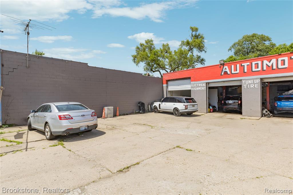 10200 Whittier Street, Detroit, MI 48224 — Photo 13