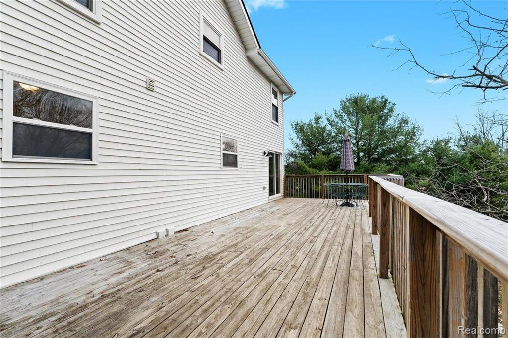 41 SUNSET PINES Drive, Howell, MI 48843 — Photo 24