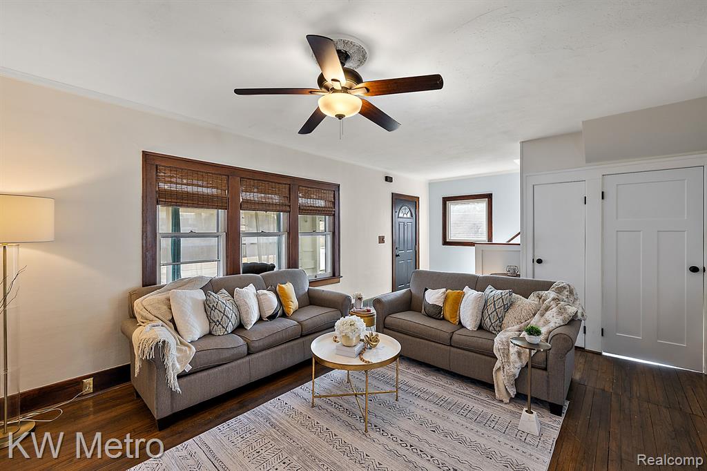 919 N WASHINGTON Avenue, Royal Oak, MI 48067 — Photo 5