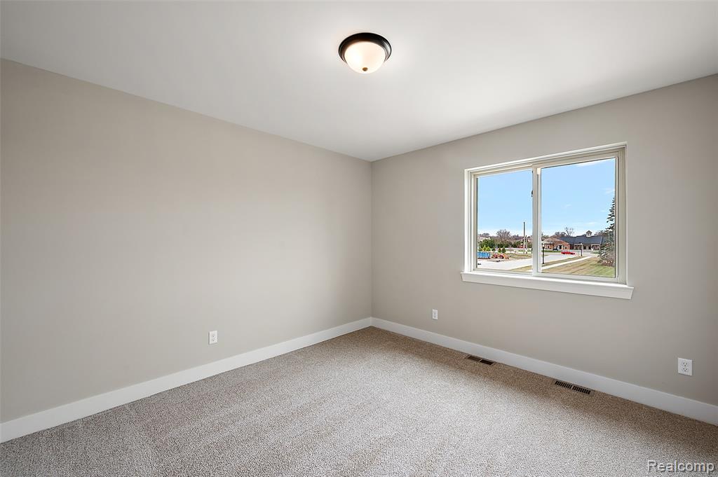 18868 Via Firenze, Macomb, MI 48044 — Photo 43