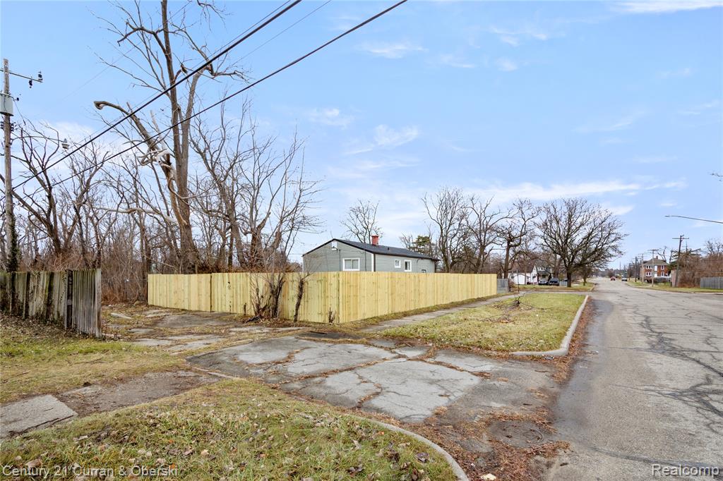 9901 Yellowstone Street, Detroit, MI 48204 — Photo 26