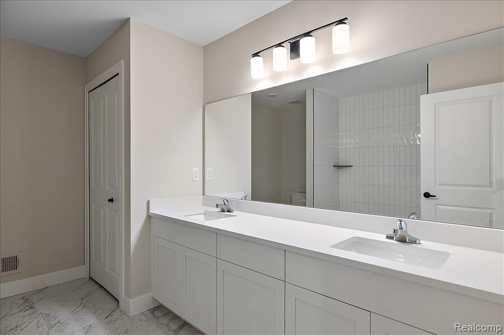 50669 Mistwood Drive, Macomb, MI 48042 — Photo 48
