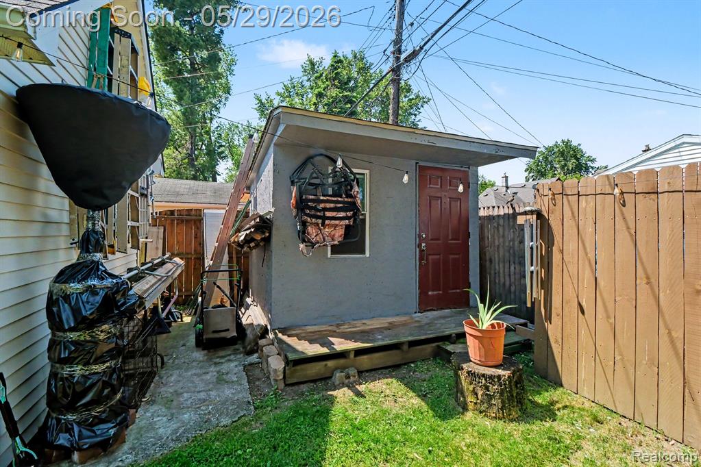 26633 Rialto Street, Madison Heights, MI 48071 — Photo 35