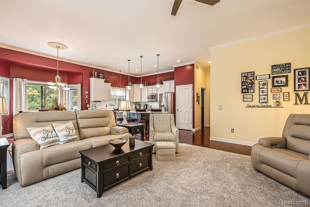 9730 TIOGA Trail N, Pinckney, MI 48169 — Photo 7