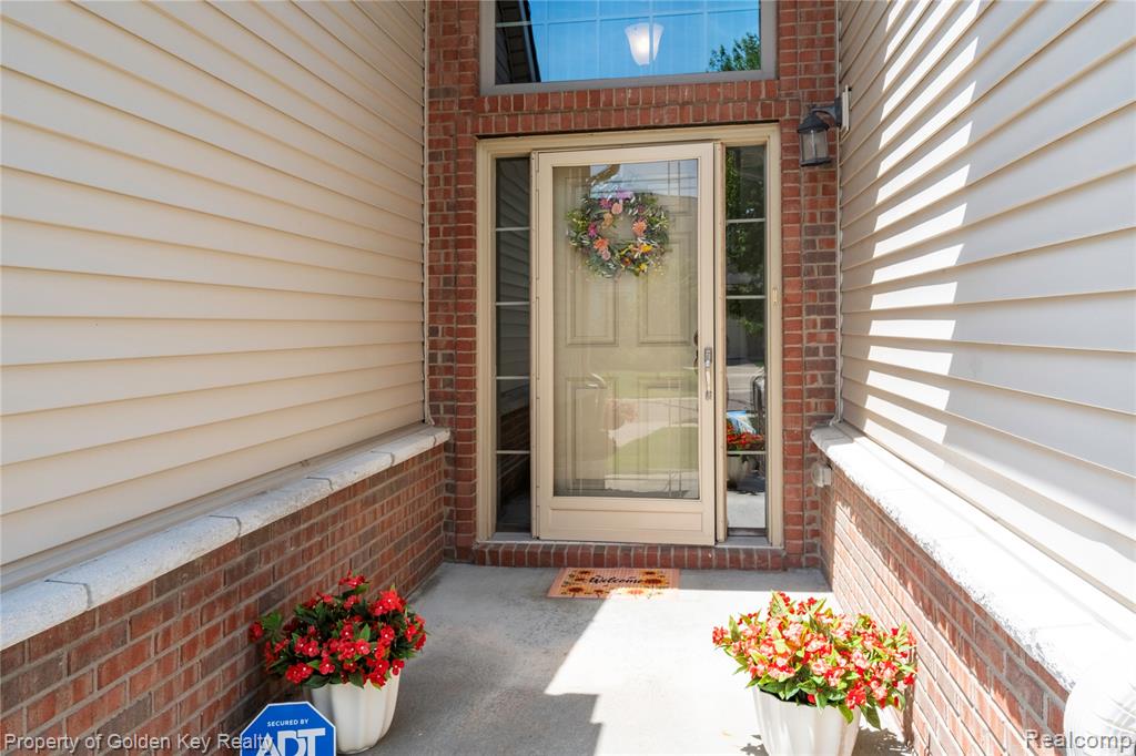 57430 Windmill Point, New Hudson, MI 48165 — Photo 2