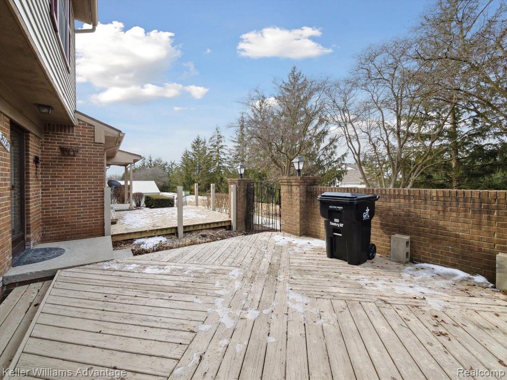 31131 COUNTRY, Farmington Hills, MI 48331 — Photo 36