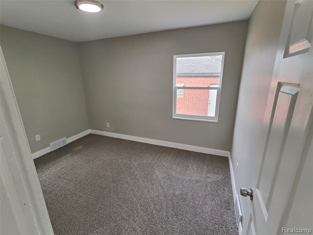 8501 Terry Street, Detroit, MI 48228 — Photo 13