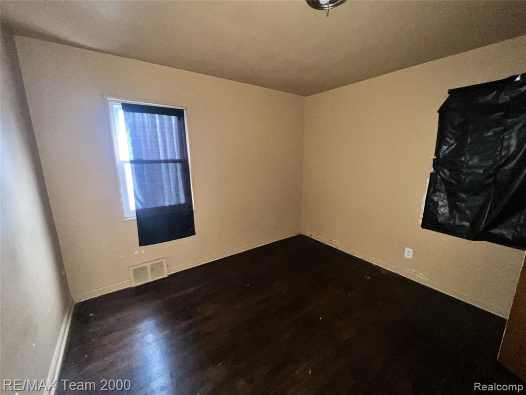 6760 Evergreen Avenue, Detroit, MI 48228 — Photo 13