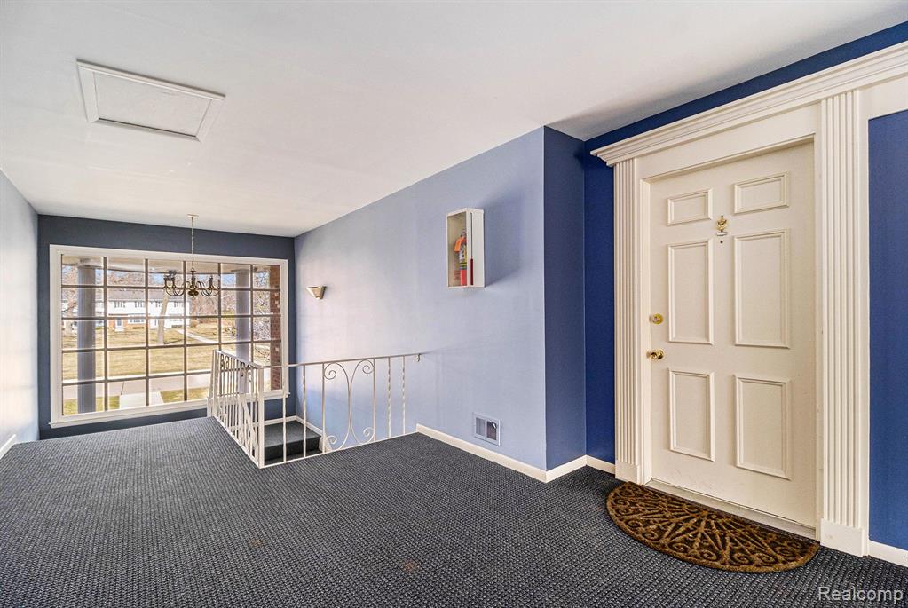 470 Fox Hills Drive N, A-5, Bloomfield Hills, MI 48304 — Photo 3