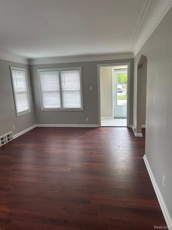 6557 HEYDEN Street, Dearborn Heights, MI 48127 — Photo 4
