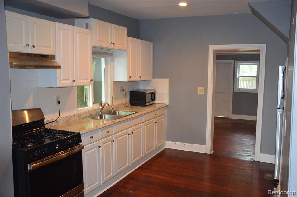 43 Margaret Street, Whitmore Lake, MI 48189 — Photo 6