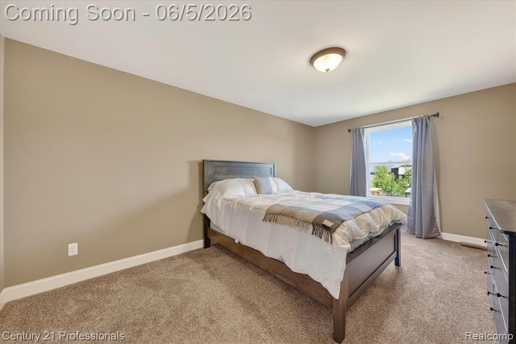 2212 Heidi Drive, Oxford, MI 48370 — Photo 38