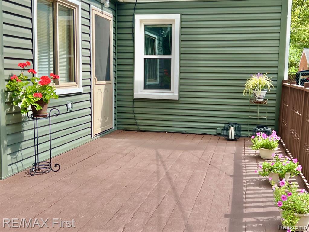 559 Gardendale Street, Ferndale, MI 48220 — Photo 33