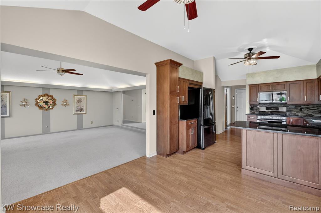 39995 Brylor Court, Clinton Twp, MI 48038 — Photo 15