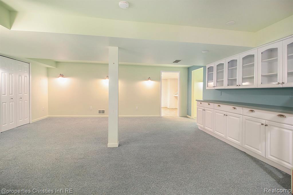 7487 GREEN MEADOW Lane, Canton, MI 48187 — Photo 20