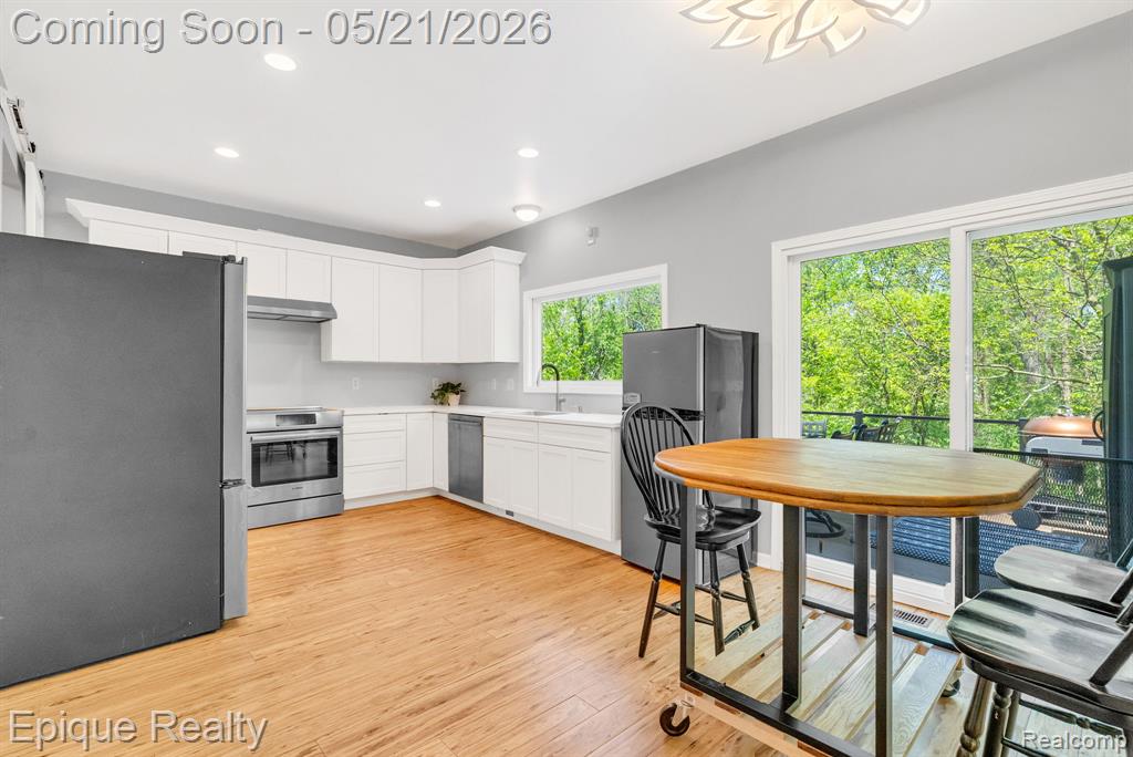 43040 Emerson Way, Novi, MI 48377 — Photo 13