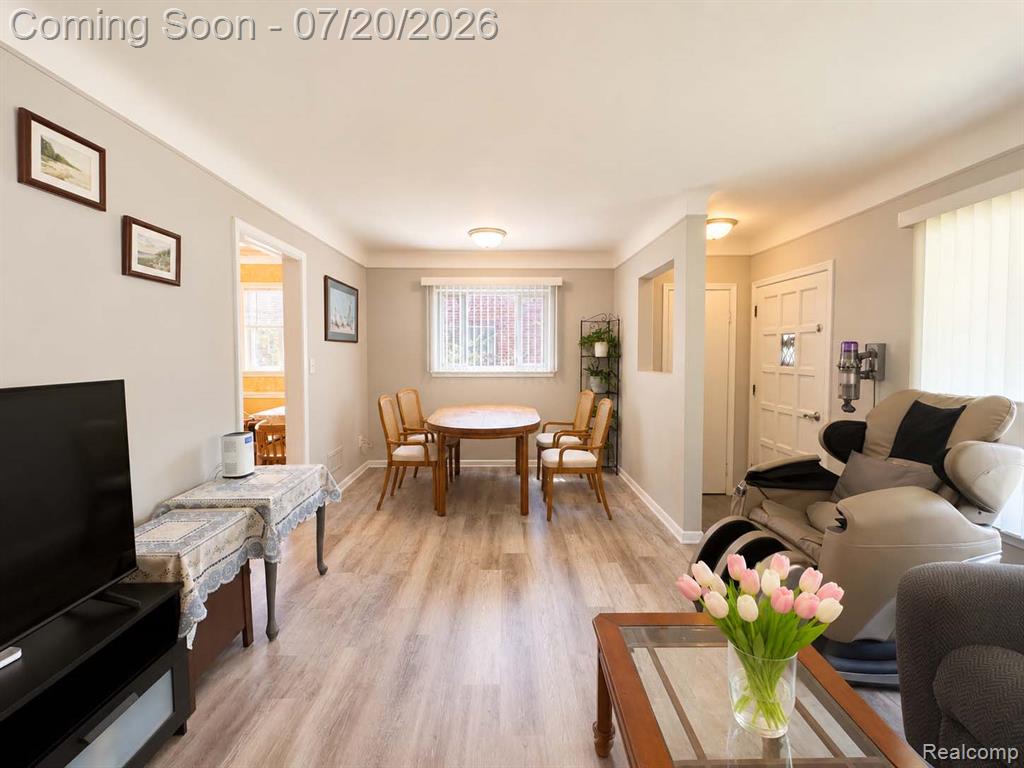 9100 Brentwood Street, Livonia, MI 48150 — Photo 5