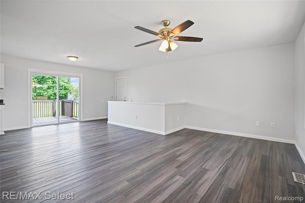 4176 Tyrell Road, Owosso, MI 48867 — Photo 18