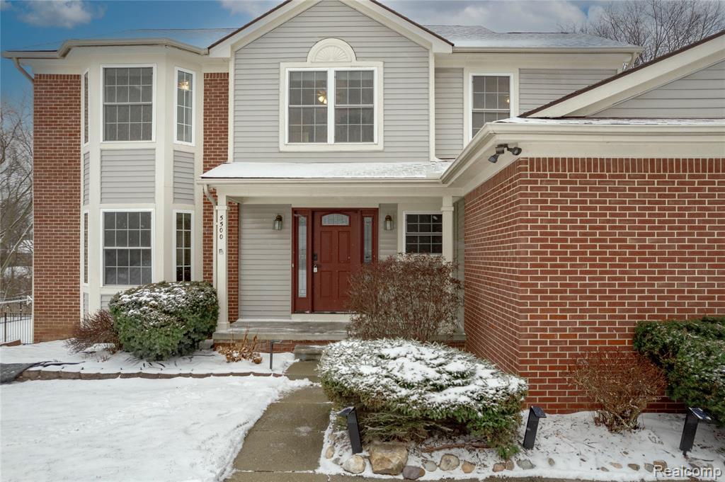 5500 Huntsman Drive, White Lake, MI 48383 — front exterior