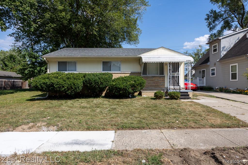 21040 Woodside Avenue, Ferndale, MI 48220 — front exterior