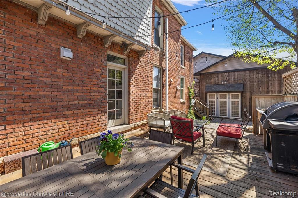 691 W CANFIELD Street - Photo 2