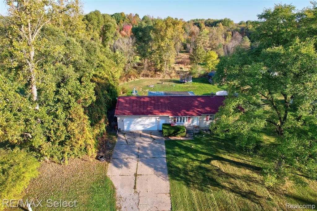 6393 Frances Road E, Mount Morris, MI 48458 — Photo 2