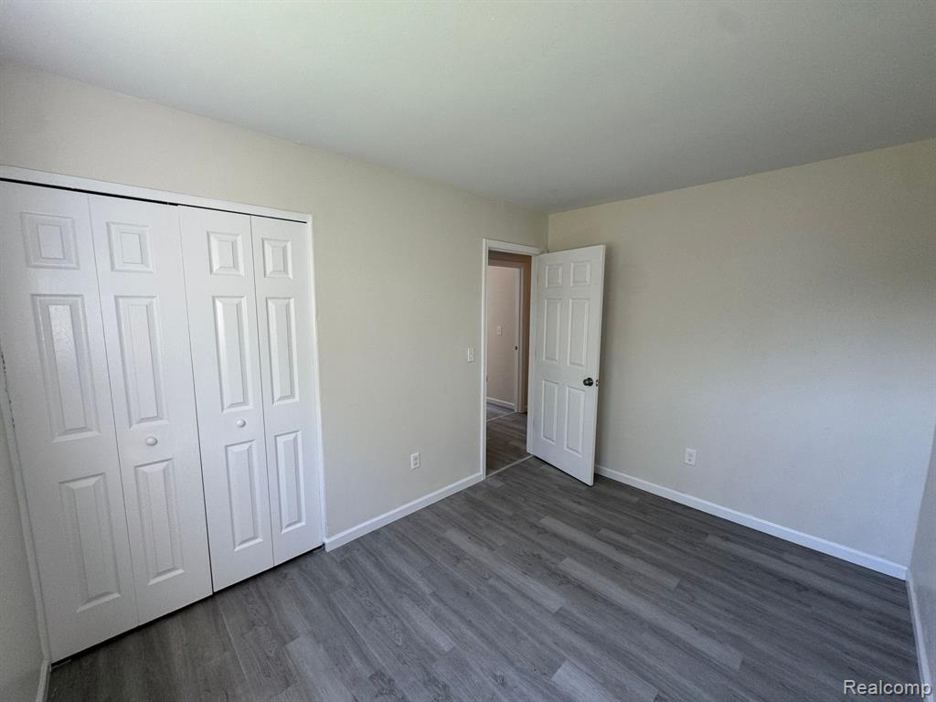 8684 PAIGE Avenue, Warren, MI 48089 — Photo 13