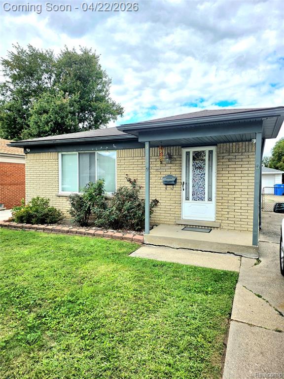 6129 Kinmore Street, Dearborn Heights, MI 48127 — front exterior