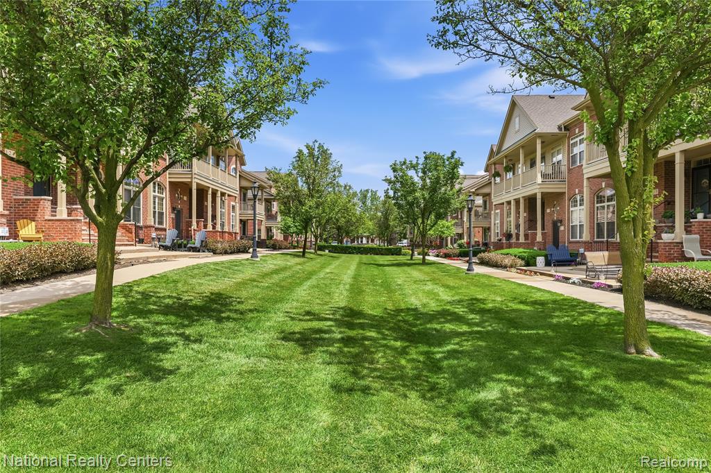 128 Sandy Lane, Walled Lake, MI 48390 — Photo 14