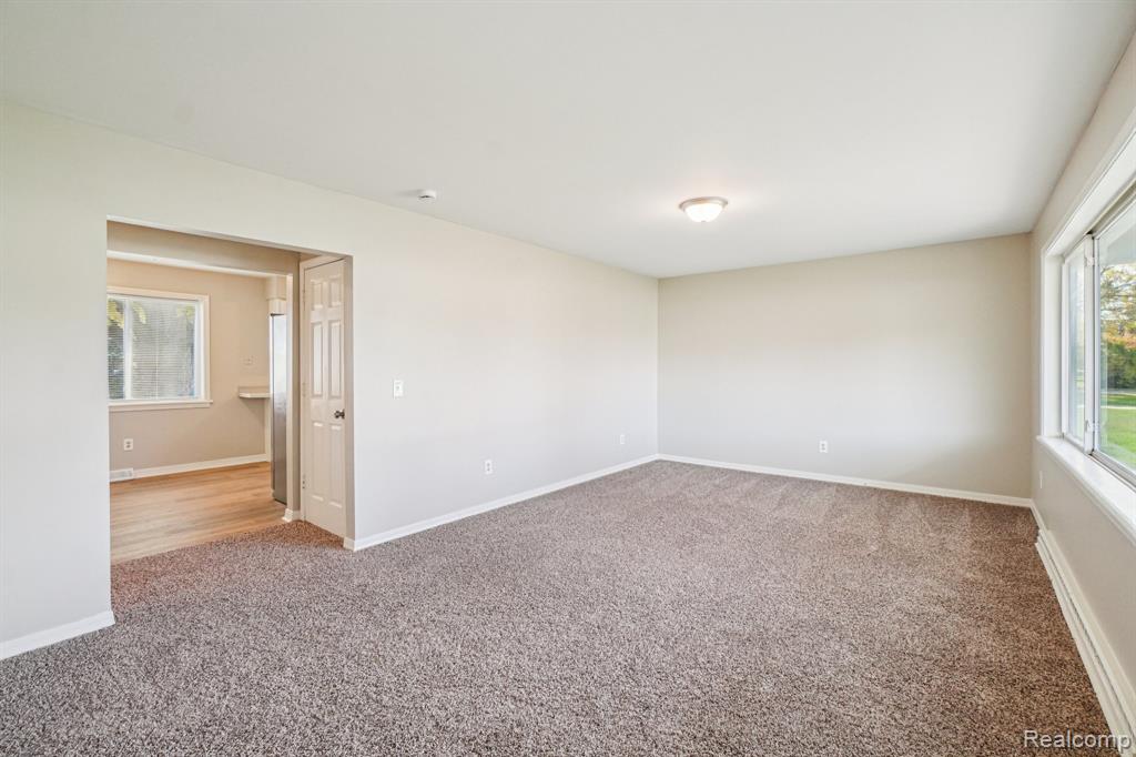 4994 N Michigan Avenue, Saginaw, MI 48604 — Photo 6