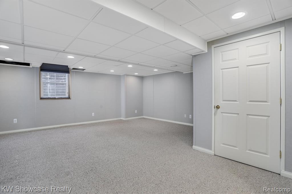443 CONCORD Drive, Canton, MI 48188 — Photo 27