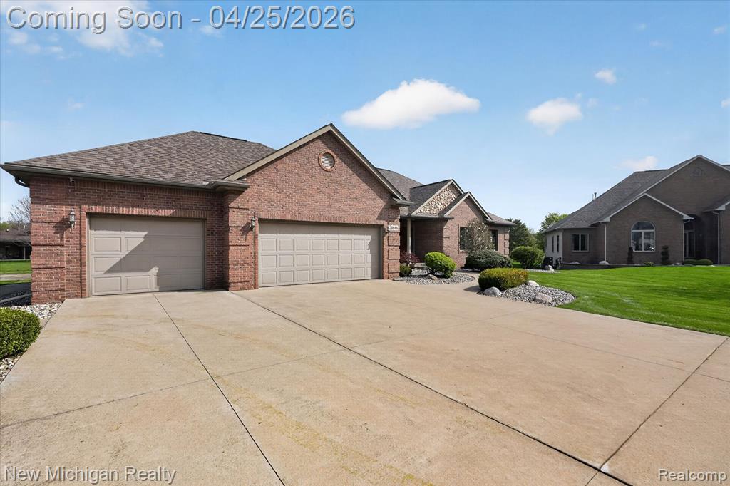 5425 Majestic Court, Swartz Creek, MI 48473 — Photo 2