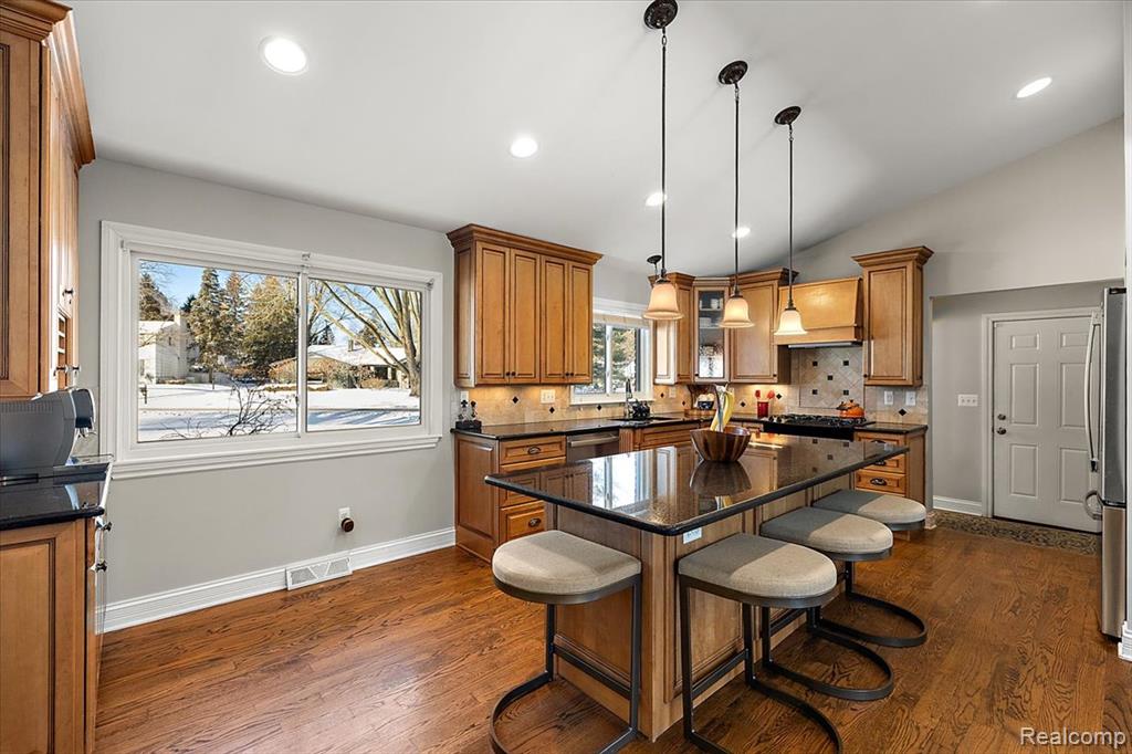 5193 Kellen Lane, Bloomfield Hills, MI 48302 — Photo 13