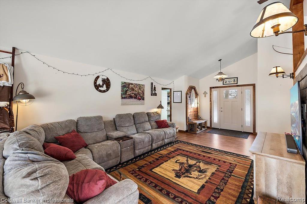 5240 THOMAS Road, Metamora, MI 48455 — Photo 18