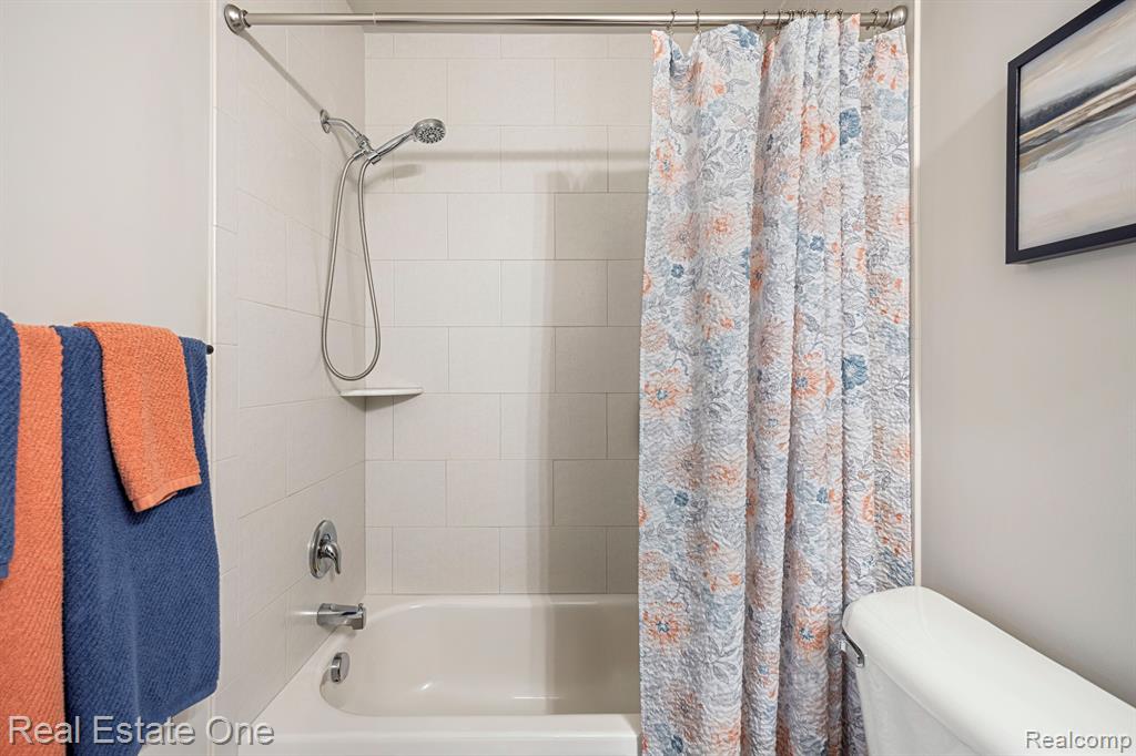 48582 EASTBRIDGE Drive, Canton, MI 48188 — Photo 29