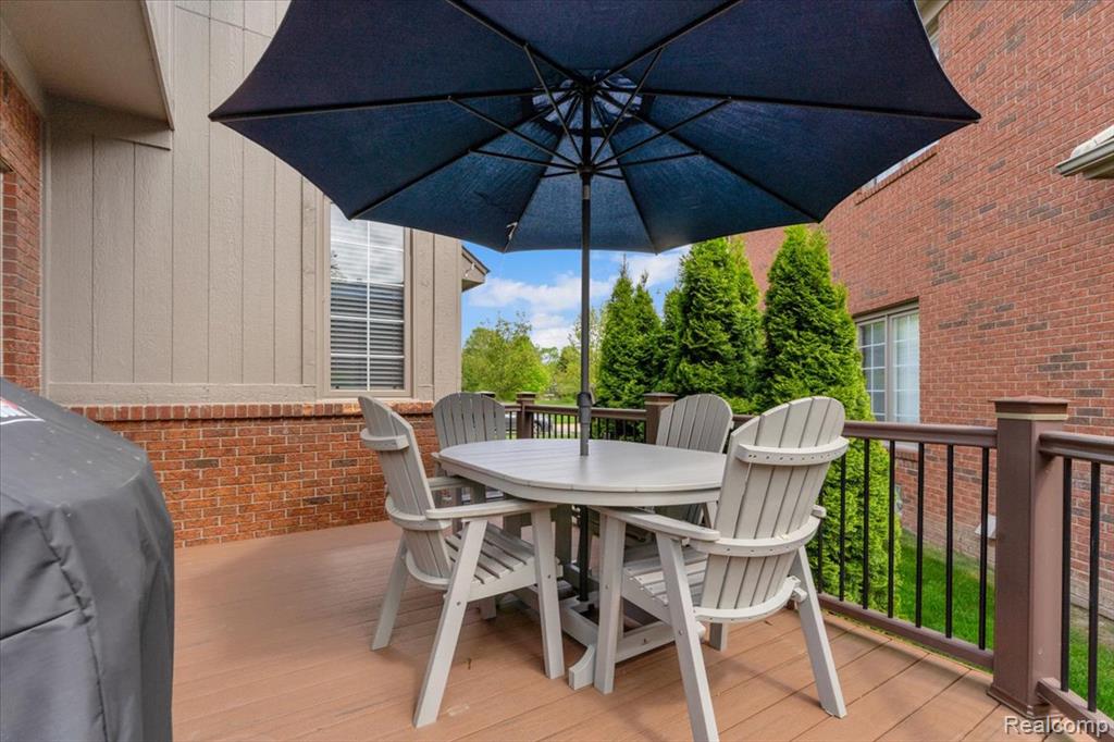 54745 Four Seasons Drive, Utica, MI 48316 — Photo 14