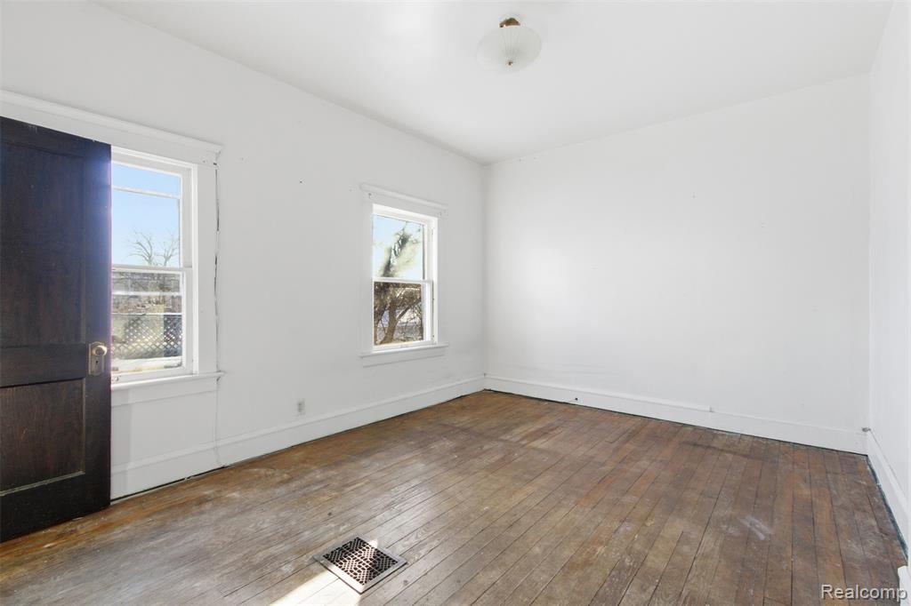 600 Greenwood Place, Jackson, MI 49203 — Photo 17