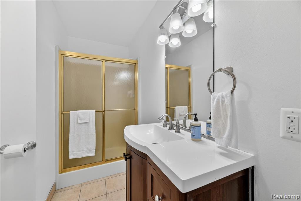 11280 Hegel Road, Goodrich Vlg, MI — Photo 30