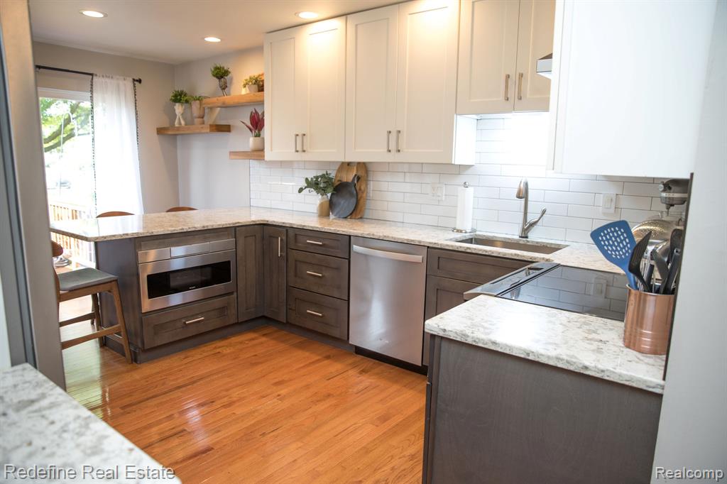 41565 Bedford Drive, Canton, MI 48187 — Photo 12