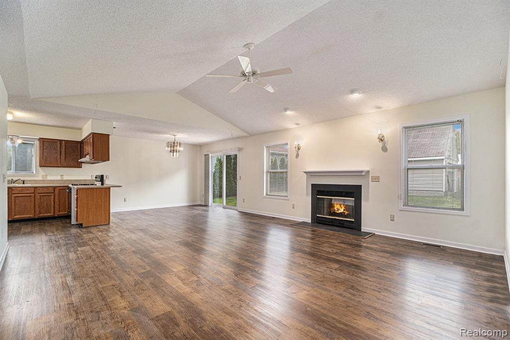 45 N HOSPITAL Road, Waterford, MI 48327 — Photo 7