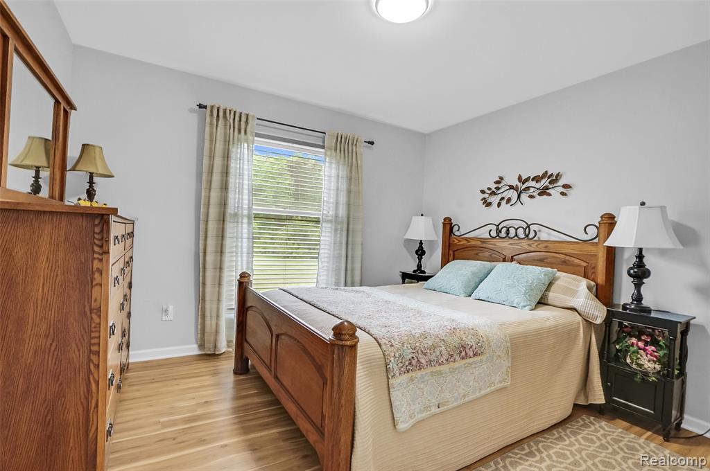 9587 Harmon Lane, South Lyon, MI 48178 — Photo 17