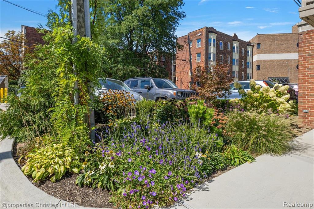 469 W Hancock Street, Detroit, MI 48201 — Photo 11