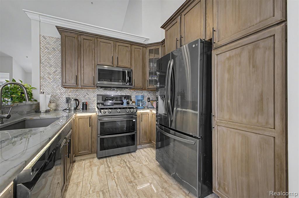 370 Roosevelt Street, Canton, MI 48188 — Photo 16