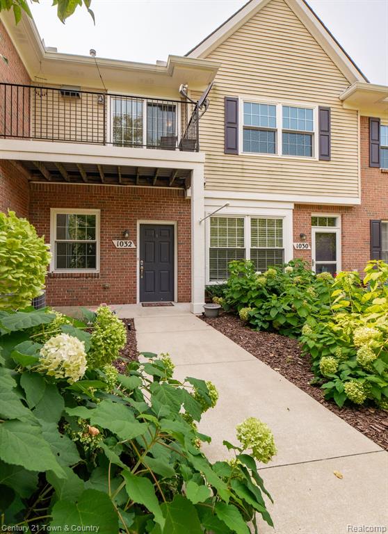 1032 SHIAWASSEE Circle, Howell, MI 48843 — Photo 6