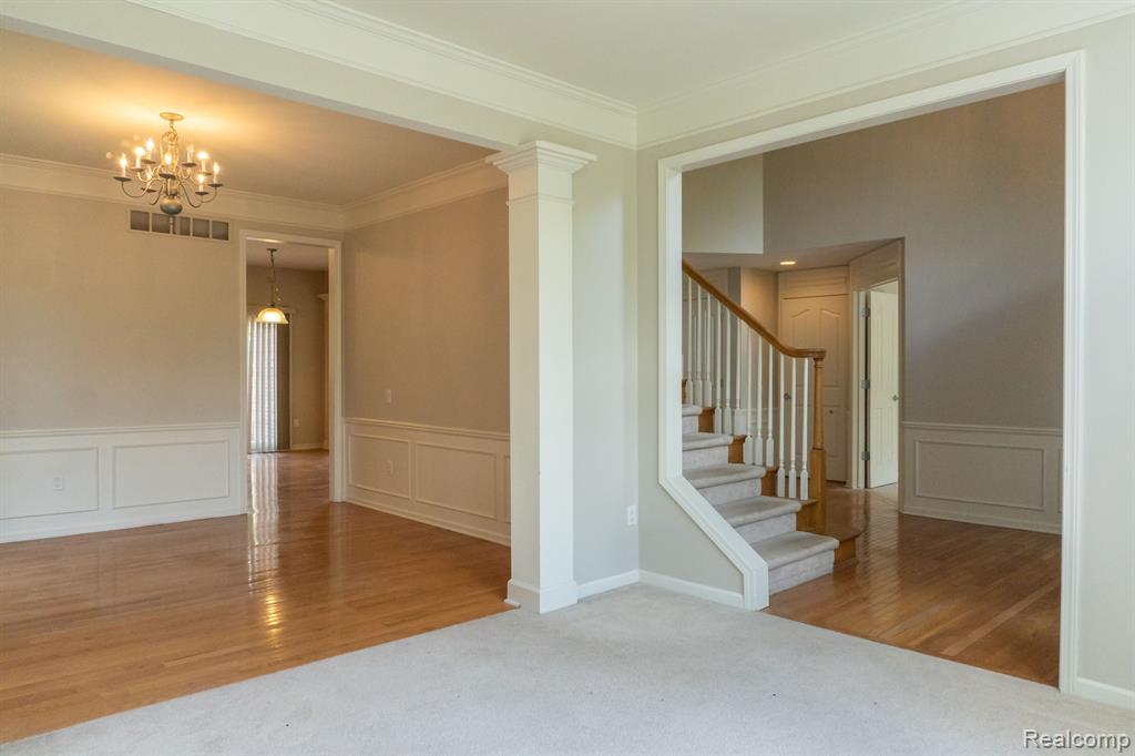 49028 FOUNDERS, Canton, MI 48187 — Photo 6