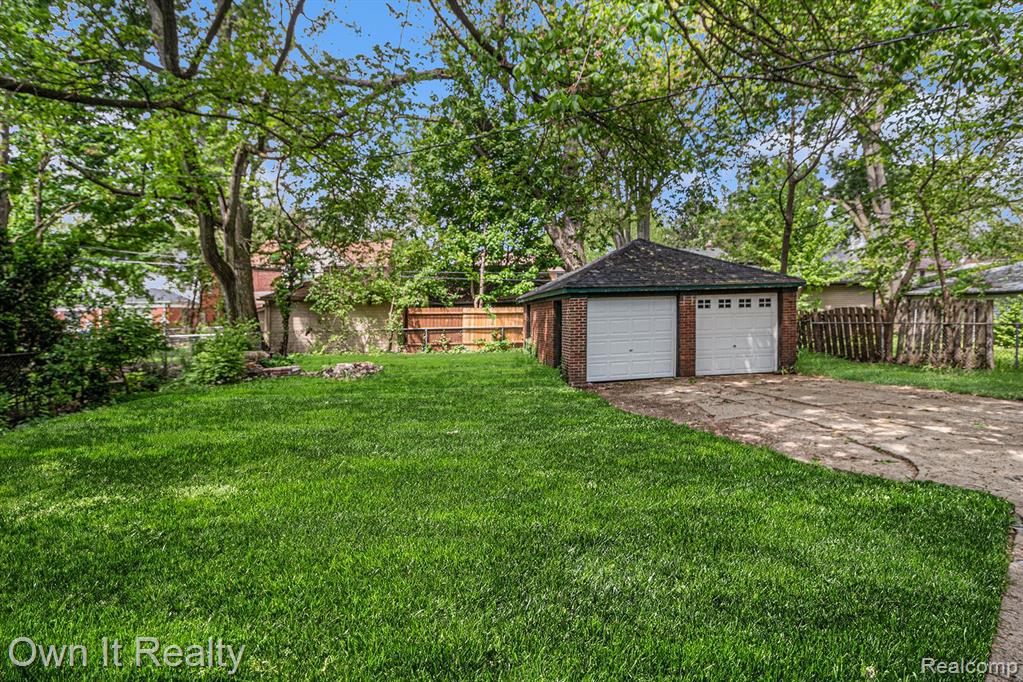 9320 W OUTER Drive, Detroit, MI 48219 — Photo 26