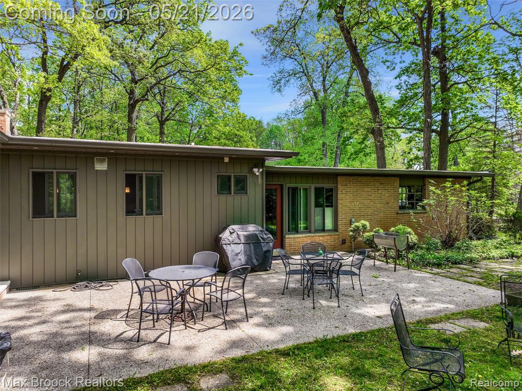 255 N Berkshire Road, Bloomfield Hills, MI 48302 — Photo 31