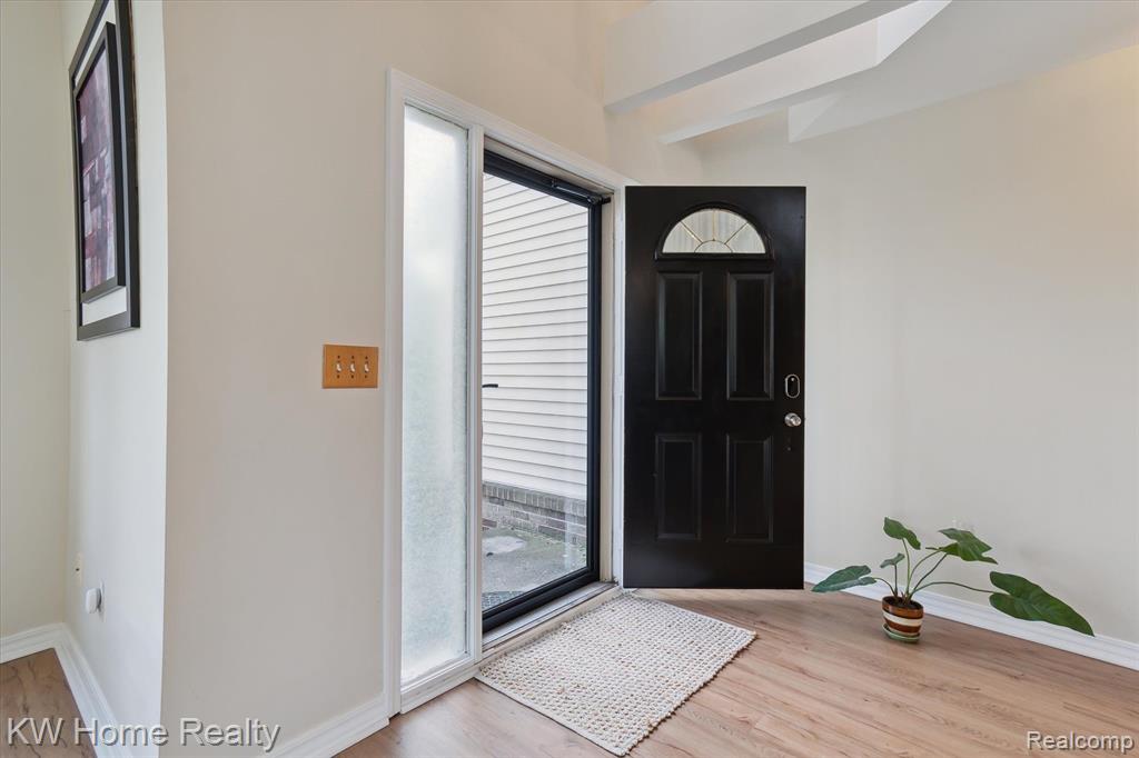5746 CARY Drive, Ypsilanti, MI 48197 — Photo 5