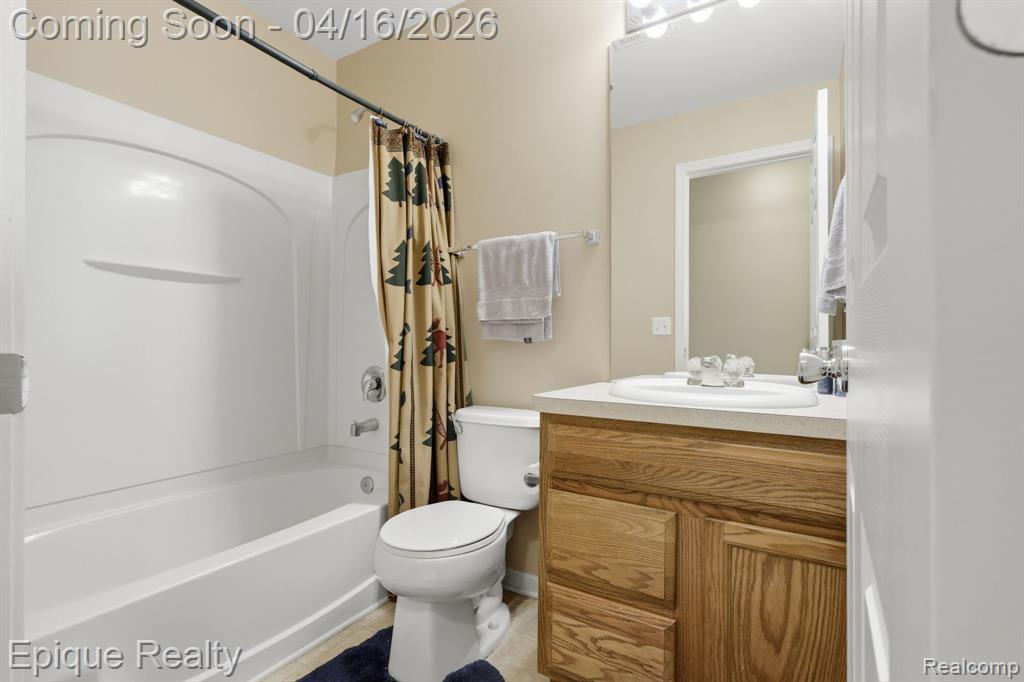 26625 Kirkway Circle, Woodhaven, MI 48183 — Photo 18